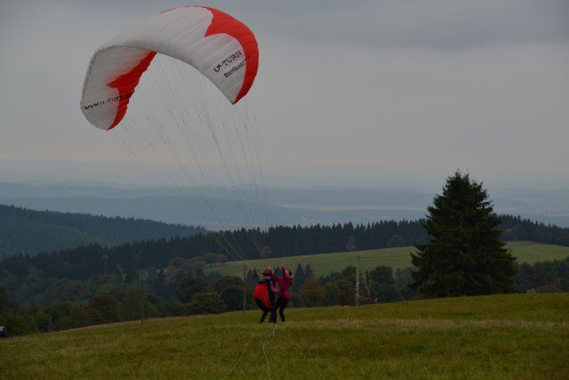 8.thringer_drachenflugtage_paragliding